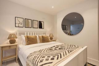 The Kingswood Place - Modern 2BDR with Terrace - West Dulwich - 1