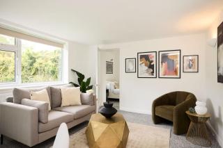 The Oxford Garden House - Spacious 5-Bed Oxford Home with Garden & Balcony - Oxford - 9