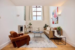 The Violet Hill Haven - 3BDR Home with Garden - London - 0