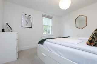 The Jericho Retreat - Bright & Spacious 4BDR Home with Garden - 2