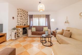 Rural House with Mountain View - Valdemaqueda - 9