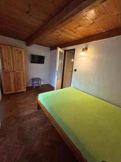 Chalúpka pod orechom - Liptovský Trnovec - 1