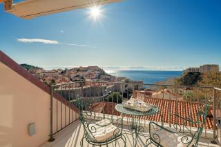 Sensational Dubrovnik Villa Villa Filia 6 Bedrooms Overlooking Dubrovnik City Walls Old Town - Dubrovnik - 8