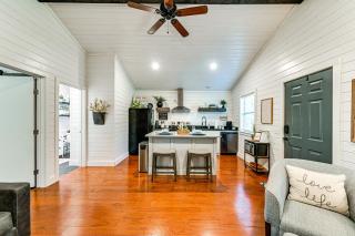 Serene Broken Bow Cabin with Fire Pit and Gas Grill! - Broken Bow - 4