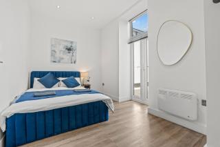 Cardiff Luxe Flats with Spa Facilities - 5