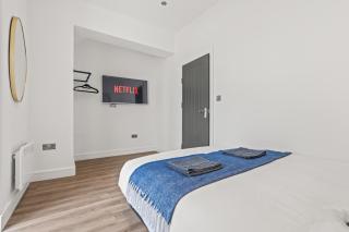 Cardiff Luxe Flats with Spa Facilities - Cardiff - 1