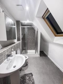 Mk Comfy Cosy Corner 6 Bedrooms Whole house - Milton Keynes - 9