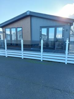 The lodge - Rhyl - 0