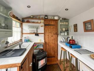 Up At The Barn - Brede - 8