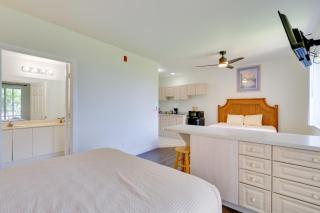 Naples Oasis with Screened Porch and Tennis Court! - Naples - 6