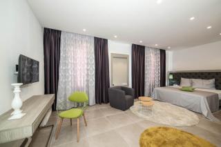 Villa Trogir Palazio Spectacular 7 Bedroom Villa Close To Sea & Promenade - 2