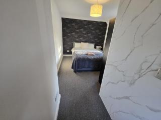 Garden View Room - Ellesmere Port - 5