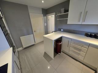 Garden View Room - Ellesmere Port - 2