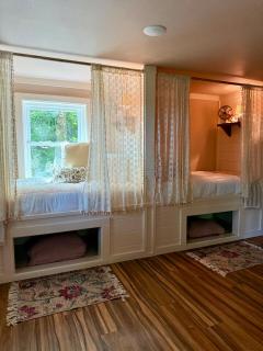 The Hideaway House at The Bluebird - Eureka Springs - 6