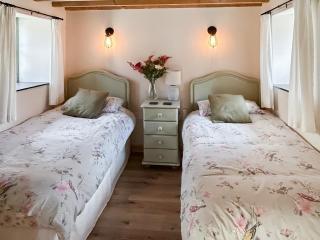 The Calving Barn - Uk49679 - Bratton Fleming - 2