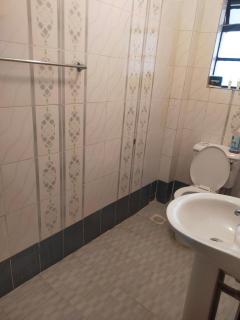 Cozy ensuite room - 1