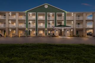 HomeTowne Studios by Red Roof Detroit - Livonia - Livonia - 7