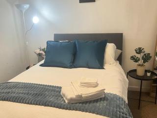 Spacious room in shared apartment Bristol - Bristol - 5