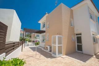 Villa Dafnis Chrysos - Modern 3 Bedroom Protaras Villa With Pool - Close To Fig Tree Bay Beach - Protaras - 2