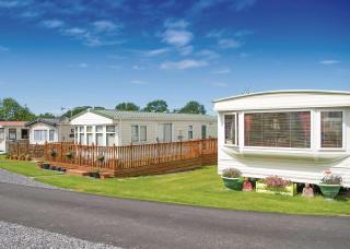 The Village Holiday Park - New Quay - 9