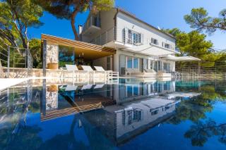 Magnificent Seafront Villa 10 Bedrooms Pakleni View Villa Private Infinity Pool Amazing Sea Views Hvar Town - Hvar - 0