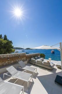 Magnificent Seafront Villa 10 Bedrooms Pakleni View - 4