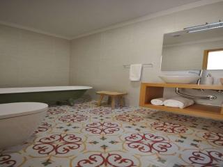 Superb Ponte De Lima Villa 4 Bedrooms Villa Arrincao Sauna - 4