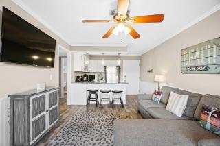 Flip Flop Retreat Steps to Beach, Private Access, Free Activities & Beach Chairs Included! - 8