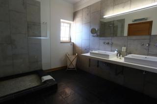 Amazing Portuguese Villa Villa Heroine 6 Bedrooms Stunning Position On The Cliffs Above A Beach Albufeira - Albufeira - 3