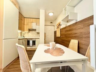 T27 Apartment Free Parking - 4