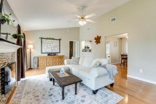 4 Mi to Downtown Panama City Home with Patio! - 5