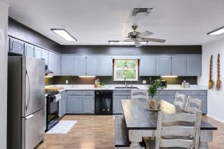 La Coste- A Birdy Vacation Rental - Castroville - 7
