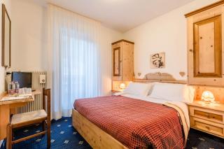 Pineta Pastry Hotel - 4