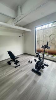 Modern Suite 1BR in Kilimani WIFI,Netflix,Free Parking,Near yaya center - 7
