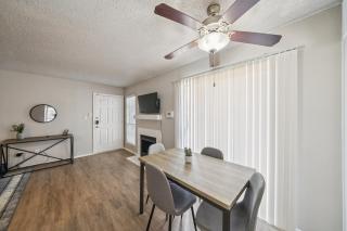 The Charlie 1203 I Spacious and Comfy 1 Bed 1 Bath - 9