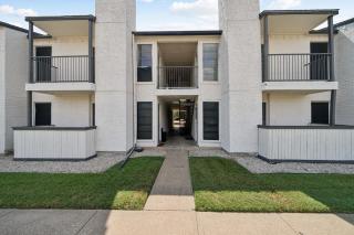 The Charlie 8105 I Spacious and Comfy 1 Bed 1 Bath - 3