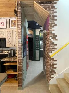 Disney Universal Theme Home! Private Pool! - 1