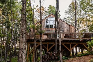 Treehouse Duo Lakefront 2 Private Hot Tubs - Belgrade - 5
