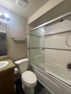Private 1BD Suite in Prime Vancouver Location - Vancouver - 1