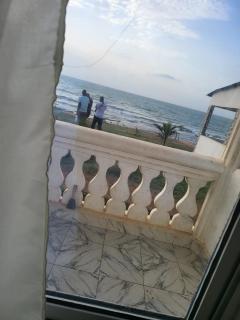 COOL DOWN BEACH Bar - Ghana Town - 2