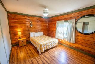 Fishtale Lodge Cabins - - 4