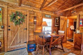 Frontier Ranch Retreat and Cabin - Fischer - 6
