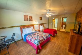 Fishtale Lodge Cabins - - 3