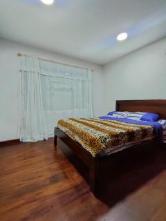 Elegante y exclusivo departamento para 8 personas - Cuenca - 4