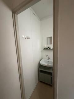 Autocamp Free Star - chatky a bungalovy B1 a B2 se 2 ložnicemi a WC - Strachotín - 6