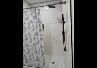 Spacious in Downtown McAllen - McAllen - 8