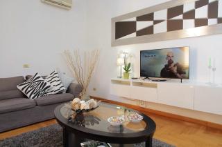 Luxury Apartment for 10 Central VATICANO S'Peter Basilica AirCond NETFLIX - SKY Wifi - 2