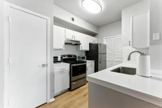 The Calvin Spacious 334 I 2 Bed 1 Bath - Plano - 2