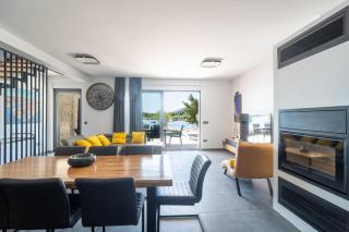 Beachfront Escape Villa Nevera - 1