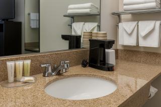 Days Inn by Wyndham Bradenton I-75 - Bradenton - 1